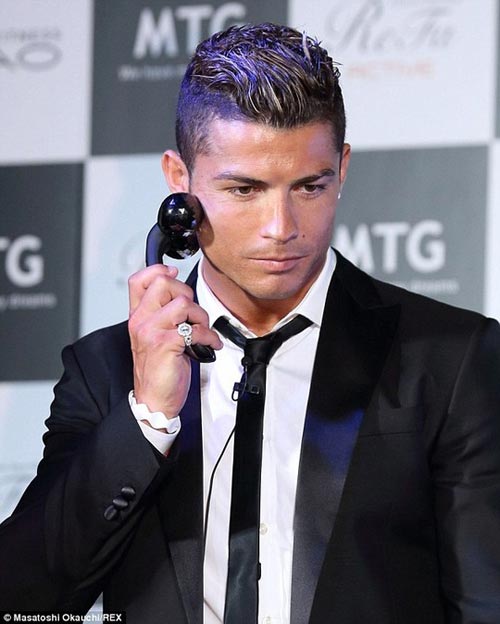 Cristiano Ronaldo ngày càng điệu - 4