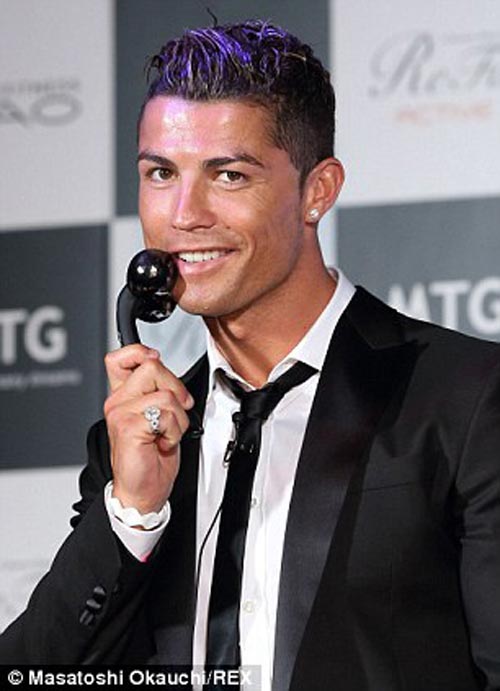 Cristiano Ronaldo ngày càng điệu - 5