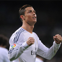 Bóng đá - Ronaldo sẽ tái ngộ MU, Real có Roberto Carlos mới