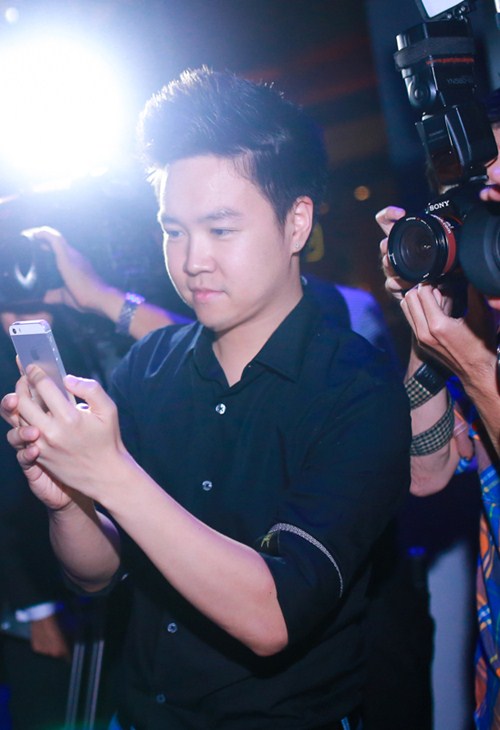 Hà Anh mặc táo bạo giới thiệu MV mới - 11