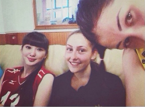 "Hoa hậu bóng chuyền" gặp rắc rối vì quá xinh đẹp - 7