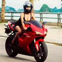 Ô tô - Xe máy - Những hot girl 9x "nên duyên" với xe môtô