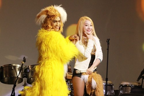 Hoài Lâm lần đầu song ca với "bạn gái tin đồn" - 6