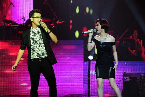 Bùi Anh Tuấn khoe khéo hình xăm trên cánh tay - 4