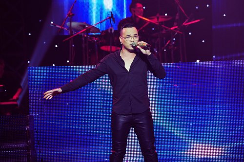 Bùi Anh Tuấn khoe khéo hình xăm trên cánh tay - 7