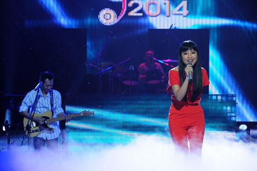 Bùi Anh Tuấn khoe khéo hình xăm trên cánh tay - 17