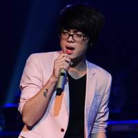 Ca nhạc - MTV - Bùi Anh Tuấn khoe khéo hình xăm trên cánh tay