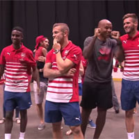 Bóng đá - Henry ''lác mắt'' nhìn sao trẻ Arsenal chơi bóng rổ