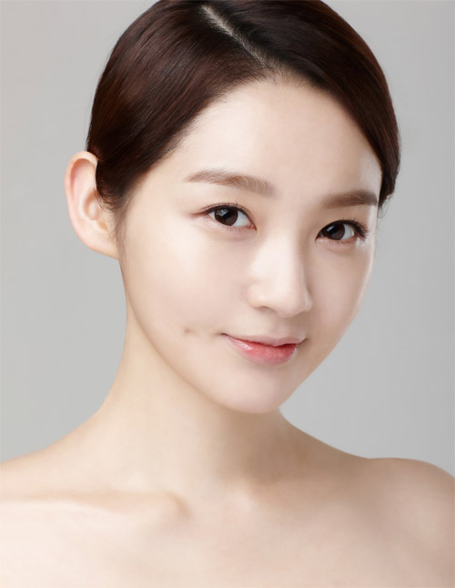 Bảng xếp hạng các "nữ thần châu Á" gây tranh cãi - 9