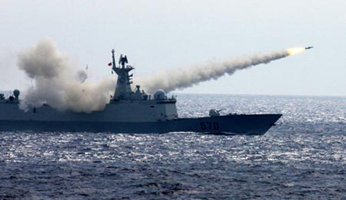 Trung Quốc diễn tập bắn đạn thật ở Biển Đông - 1
