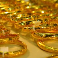 Tài chính - Bất động sản - Đầu tuần, vàng nội vàng ngoại quay đầu giảm