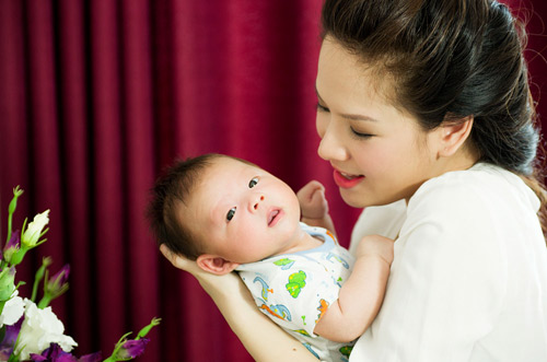 Đan Lê khoe loạt ảnh của quý tử thứ 2 - 7