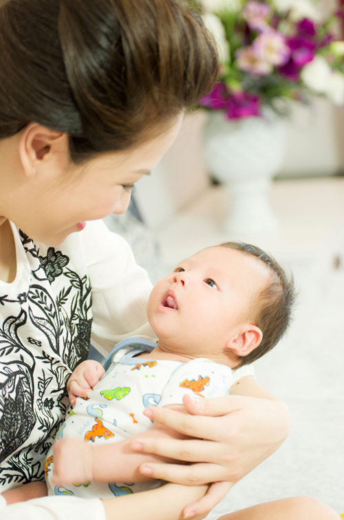 Đan Lê khoe loạt ảnh của quý tử thứ 2 - 4
