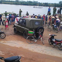 Tin tức trong ngày - Phát hiện thi thể nam thanh niên trôi trên sông