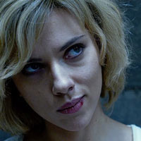 Phim - Nữ siêu nhân gợi cảm đánh bật Á thần Héc-quyn