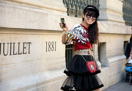 Thấp, bé, nhẹ cân vẫn ghi điểm vì mặc ấn tượng - 8