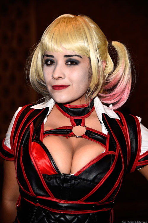 Hàng trăm fan nữ điện ảnh bị quấy rối vì mặc khêu gợi - 8