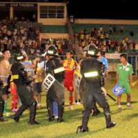 Bóng đá - Nắn lại V-League để có con đường chuyên nghiệp