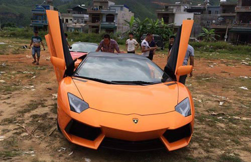 Lamborghini Aventador màu vàng vừa về Quảng Ninh - 3