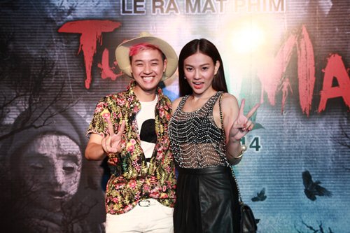 Trà Hằng, Vân Phi táo bạo chạm môi - 7