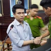 Pháp luật - Lĩnh 12 năm tù vì "yêu" trẻ em