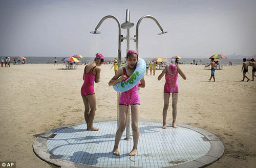 Hơn 300 trẻ em quốc tế tham gia trại hè ở Triều Tiên - 1