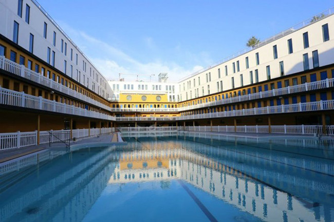 25.&nbsp;Khách sạn Molitor đã cải tạo lại bể bơi công cộng nổi tiếng của Paris, Piscine Molitor. Hiện các khách sạn sang trọng đều bao quanh bể bơi lịch sử này.
