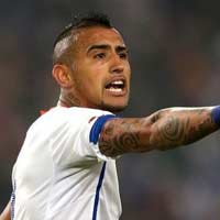 Bóng đá - Chuyển nhượng MU: Số 7 cho Vidal và 2 trung vệ