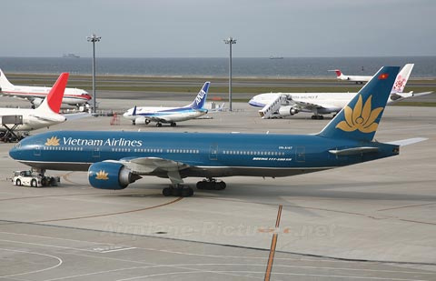 Vietnam Airlines bồi thường cho khách vì chậm, hủy chuyến - 1