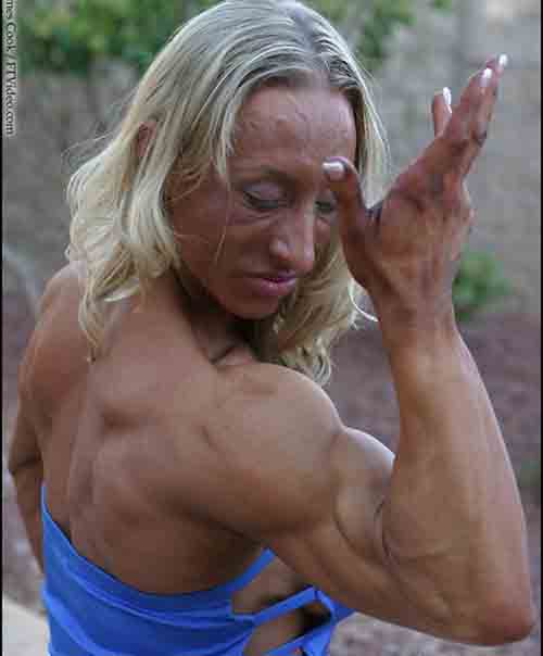 Bí mật gây sốc của nhiều người đẹp cơ bắp - 10