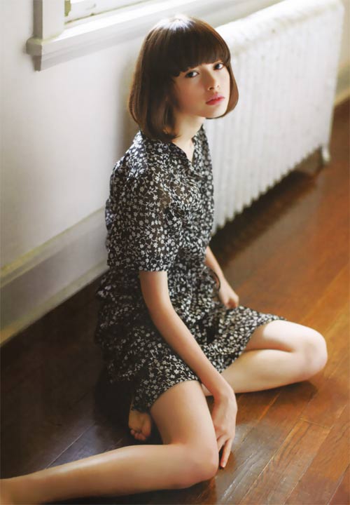 Cư dân mạng phát cuồng vì thiếu nữ lai đẹp hơn tranh - 10