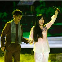 Ca nhạc - MTV - Long Nhật ngọt ngào bên "nữ hoàng nhạc rock" Ngọc Ánh