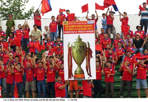 B.Bình Dương vỡ òa trong niềm vui vô địch V-League 2014 - 1