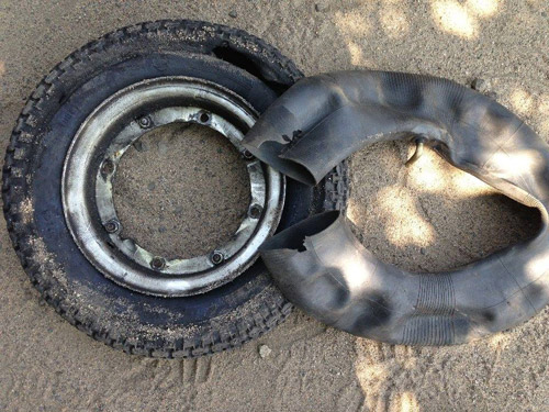 Cô nàng nhỏ nhắn đam mê phượt bằng xe cổ - 6