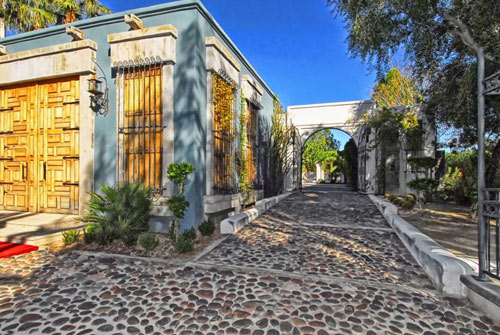 Thăm khu biệt thự rao giá 19,5 triệu đô của Michael Jackson - 5