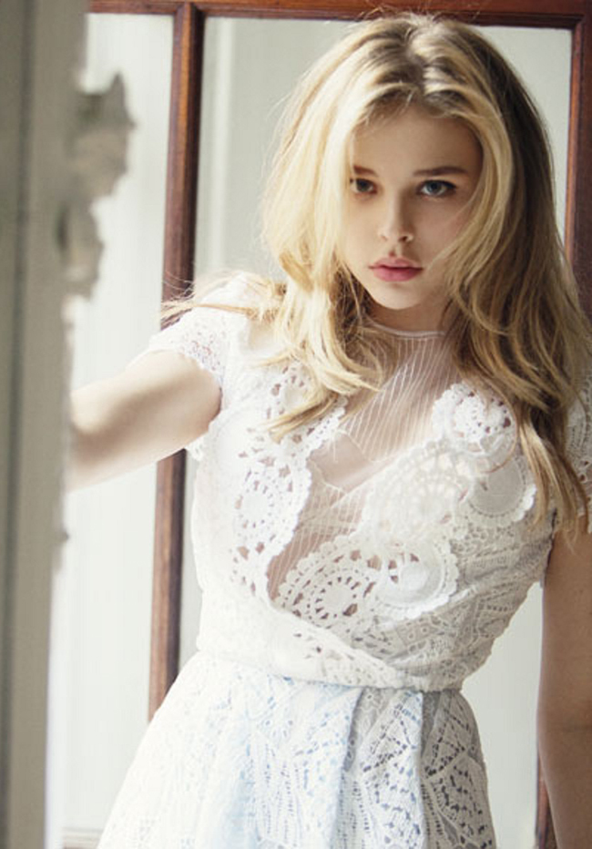 Chloe Moretz, tên đầy đủ&nbsp;là&nbsp;Chloë Grace Moretz, là nữ diễn viên sinh năm 1997 người Mỹ.
