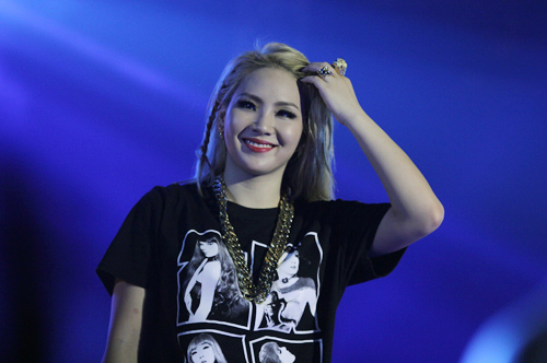 2NE1 khiến fan Việt bấn loạn - 9