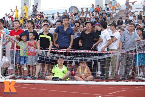 Xem "bóng đá phủi" đã hơn xem V-League - 11