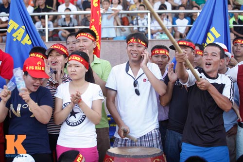 Xem "bóng đá phủi" đã hơn xem V-League - 12