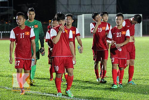 Ảnh U19 VN: Thầy Giôm bất lực, Công Phượng thẫn thờ - 14