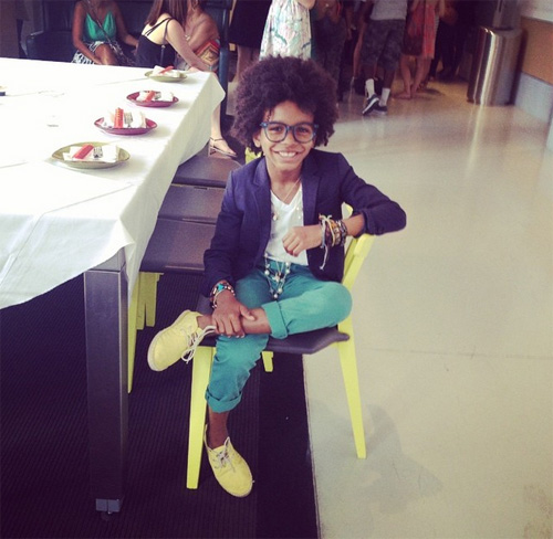 Vị giám đốc 10 tuổi gây "sốt" vì mặc đẹp - 16