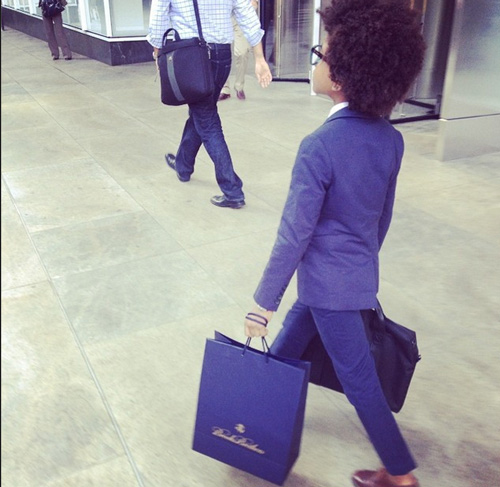 Vị giám đốc 10 tuổi gây "sốt" vì mặc đẹp - 6