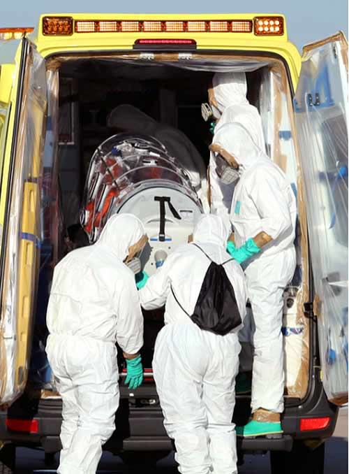 Bệnh nhân đầu tiên ở châu Âu nhiễm Ebola qua đời - 1