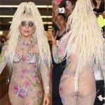 Bí quyết mặc đẹp - Lady Gaga che ngực bằng vỏ sò ở sân bay Nhật Bản