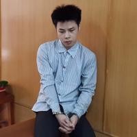 Pháp luật - Vợ quỵ ngã khi nghe chồng bị tuyên án