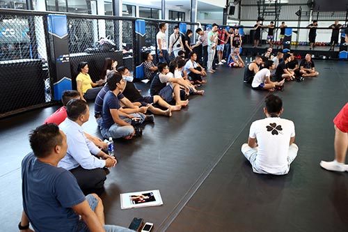 Với Cung Lê, lên võ đài một là đánh, hai là bị đánh - 2