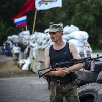 Đoàn xe quân sự từ Nga đang tiến vào miền đông Ukraine