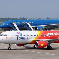 Tin tức trong ngày - Máy bay suýt đâm nhau: Nhầm độ cao vì thời tiết xấu