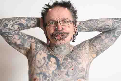 Rùng mình vì các "quái nhân" thích hành hạ cơ thể - 7