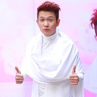 Ca nhạc - MTV - Cựu thành viên V.Music "nhái" trai đẹp ngoài hành tinh